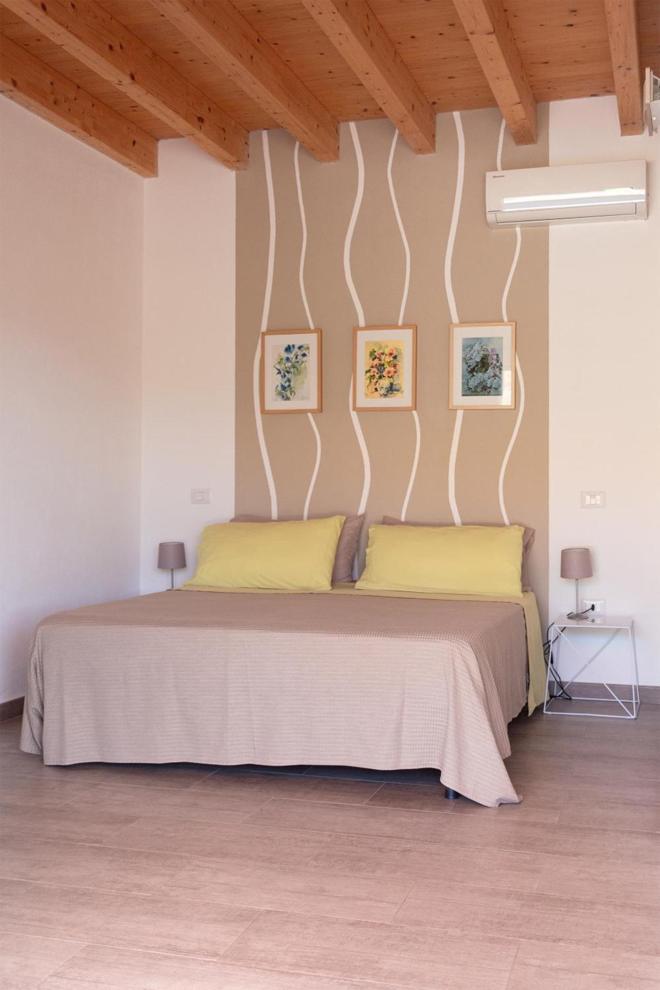 Bed and Breakfast Sa Guardia De Ferricci Solanas  Exteriér fotografie